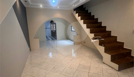 Casa à venda com 3 quartos, sendo 1 suíte,  em Parque América, São Paulo, SP