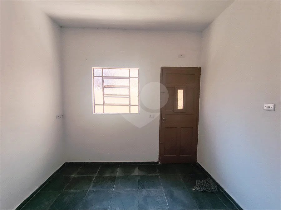 Casa para Locação no Jardim Pau Preto – Indaiatuba/SP - 3 dormitórios, quintal e garagem com portão manual