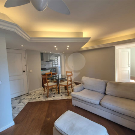 Apartamento Mobiliado, e Aconchegante, Bem Localizado
