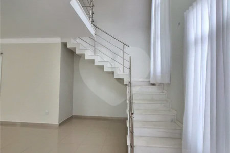 Casa para Locação no Condomínio Bosque dos Cambarás em Valinhos/SP