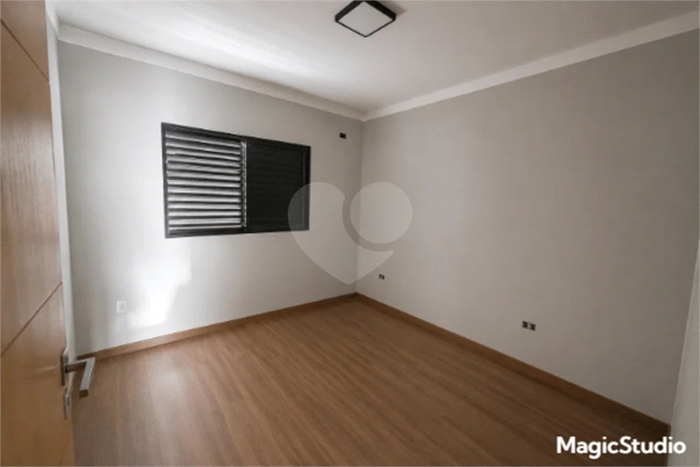 Casa com 144m², 3 dormitórios, 2 vagas, à venda em Pirituba.