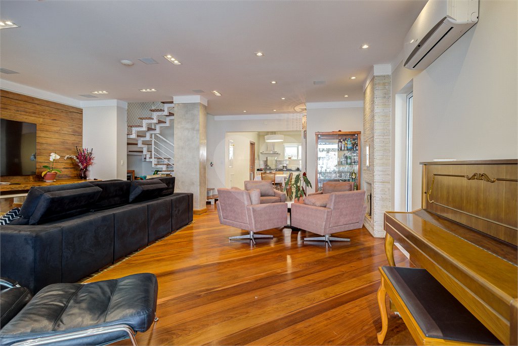 Casa à venda com 3 suítes no condomínio Villa Splendore, São Paulo - SP