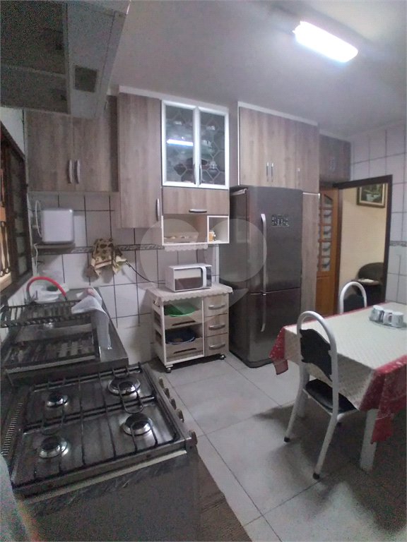 Casa + salão comercial na Vila Vista Alegre