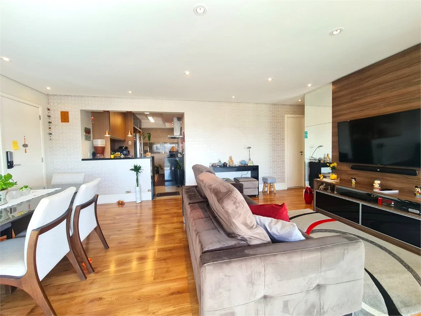 Apartamento à venda com 4 quartos, sendo 3 suítes, em Jardim Marajoara, São Paulo, SP