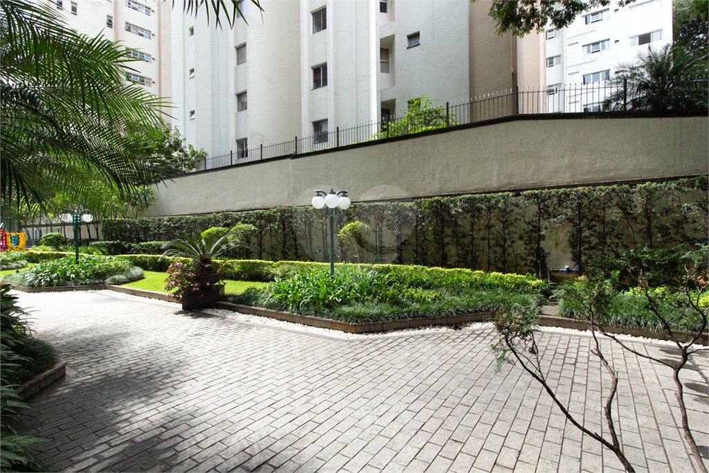 Apartamento a venda no Campo Belo, 192 M², 3 suites, 3 vagas, lazer e próximo ao metrô