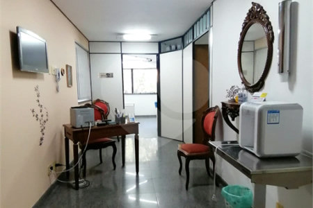 SALA/CONSULTÓRIO ODONTOLÓGICO Região da Paulista, 45m2.