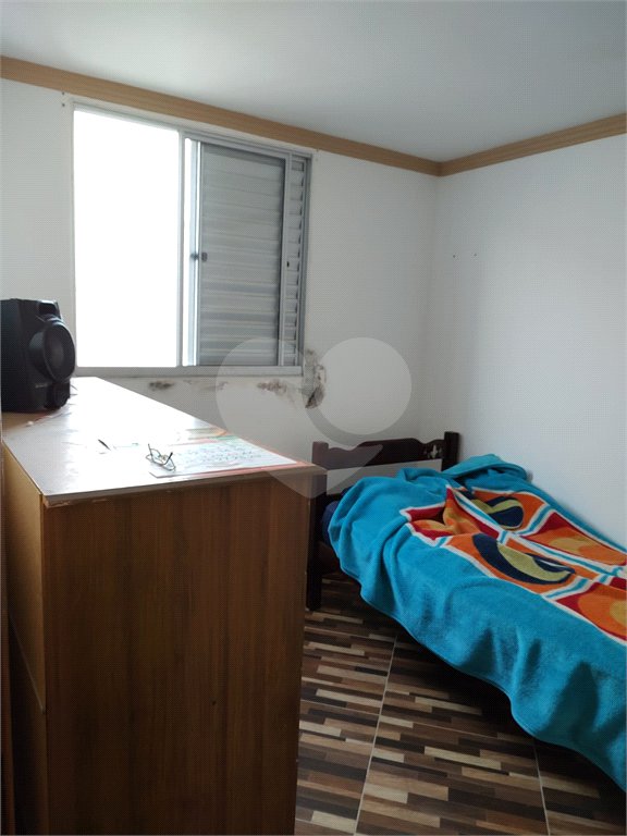 Apartamento no condomínio Monte Everest dispondo de 48m²
