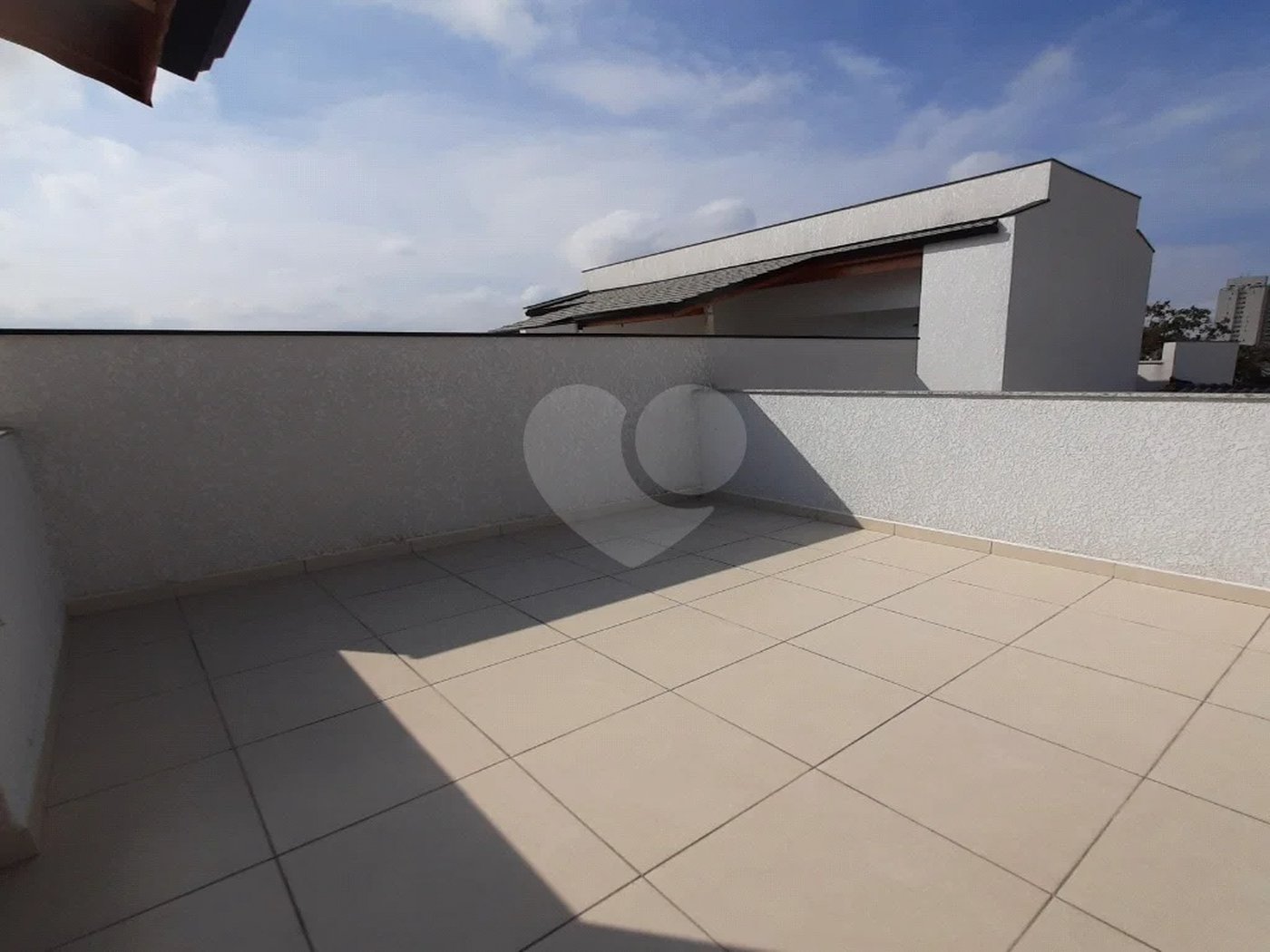 Apartamento com 80m² , 2 dormitórios , sendo 1 suíte , 1 vaga , à venda no bairro Humaitá em Santo André.