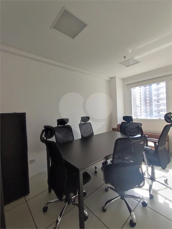 Excelente conjunto comercial para locação com 38 m², 2 salas com varanda e 1 vaga no Ipiranga!