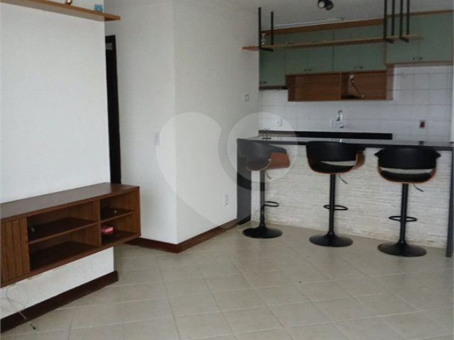 Cobertura à venda ou para alugar com 2 suítes em Vila Sônia, São Paulo, SP