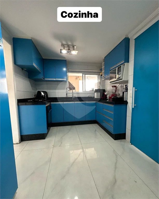 Apartamento com 246m² , 4 dormitórios , sendo 2 suítes , 4 vagas de garagem , à venda na Penha.