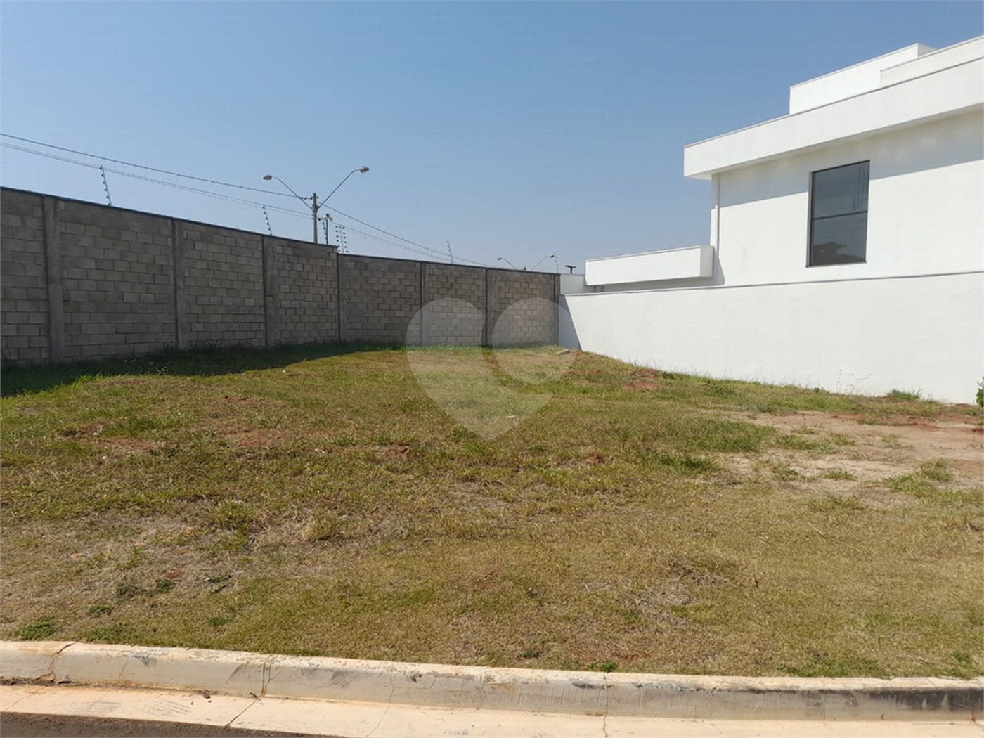 Lote de 298 m² à Venda no Condomínio Fechado Monte das Araucárias - São Carlos