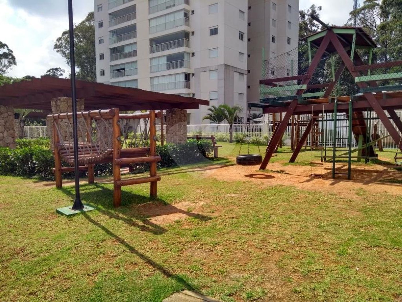 Apartamento à venda com 3 quartos, 107 m²- Rua William Furneau, - Condomínio Sítio Anhanguera - Edifício Beija Flor - Pirituba