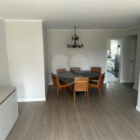 Apartamento à venda no Campo Belo- Para reforma