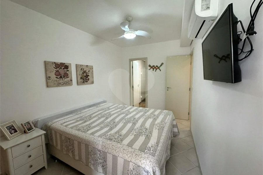 Apartamento à venda com 3 quartos, sendo 1 suíte, em Riviera de São Lourenço, Bertioga, SP