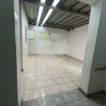 Excelente sobrado para comércio ou residência na Vila Santa Catarina