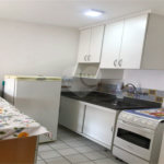 Apartamento mobiliado de 32m2 com 1 dormitório e 1 vaga para locação na Santa Cecília