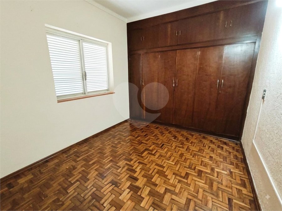 Casa Térrea Charmosa e Espaçosa na Vila Prado: Conforto, Praticidade e Próxima ao Centro!