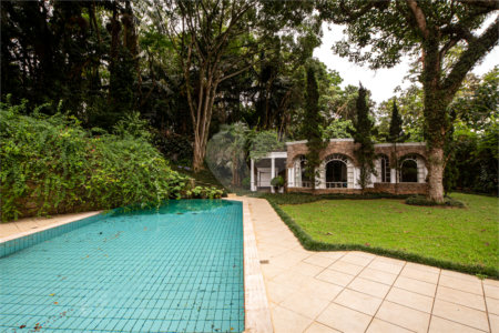 Casa à venda com 4 suítes no condomínio Chácara Flora, São Paulo - SP