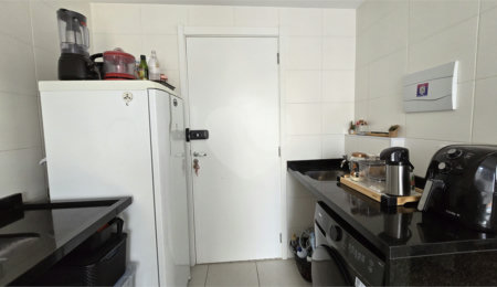 Apartamento à venda com 1 suíte em Vila das Belezas, São Paulo, SP