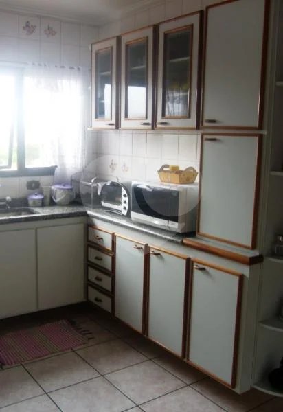 Apartartamento próximo ao Mertrô com 3 quartos