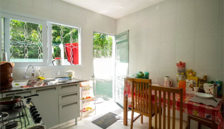 Sobrado à venda com 4 quartos em Vila Brasilina, São Paulo, SP