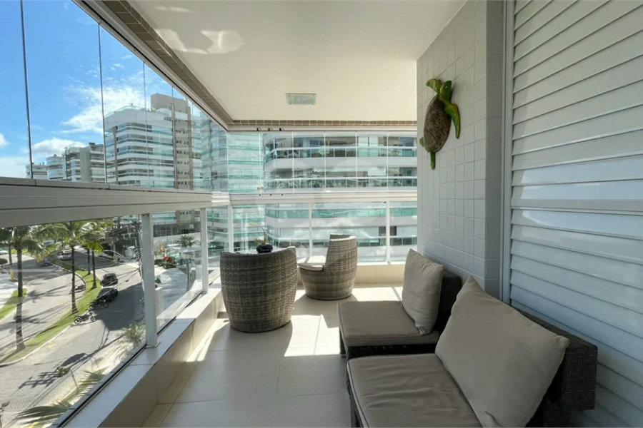 Apartamento à venda com 3 quartos, sendo 2 suítes,  em Riviera de São Lourenço, Bertioga, SP