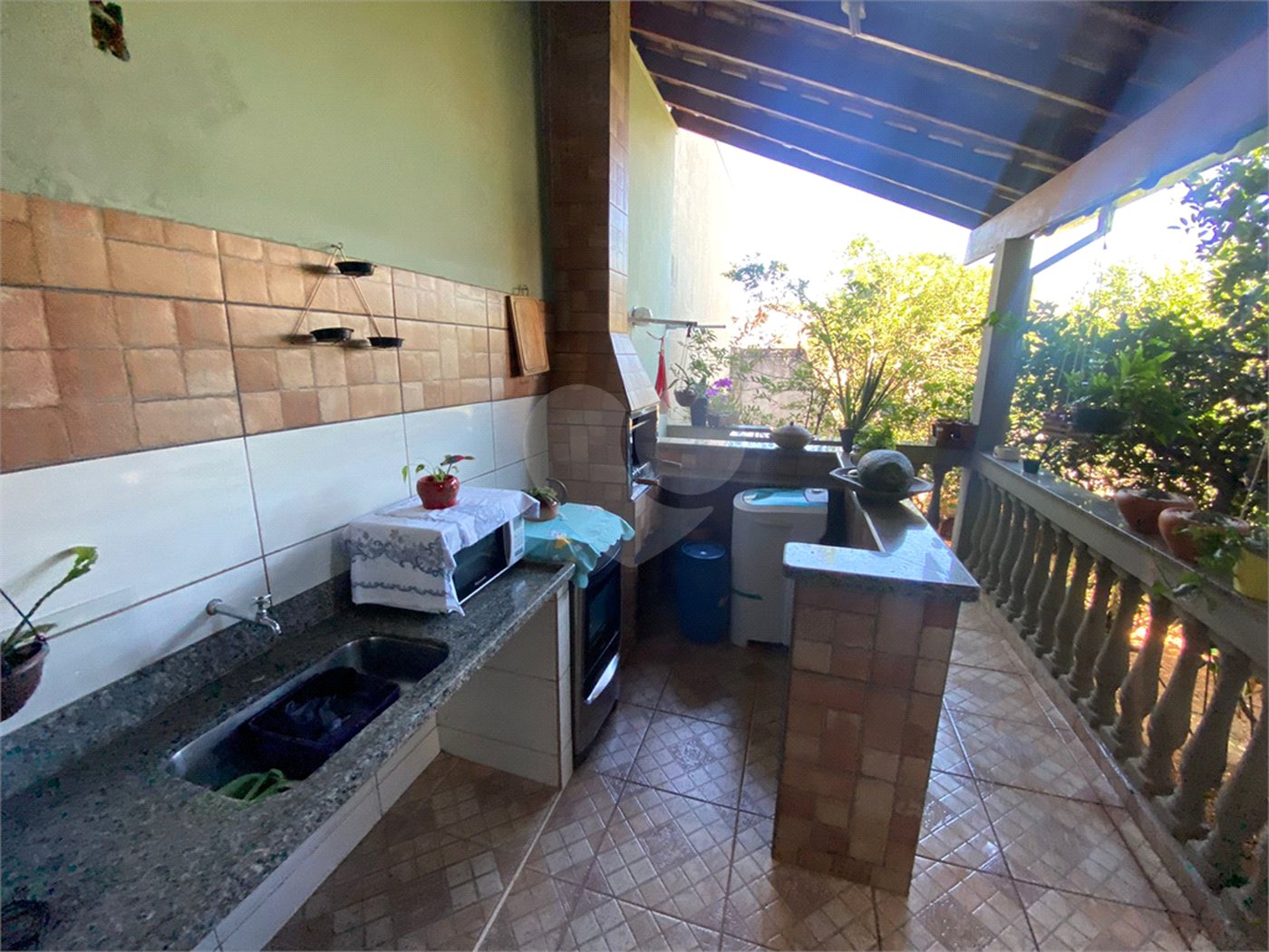 Sobrado para venda, com 3 dormitórios, sendo 1 suíte.