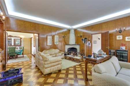 Casa Térrea à venda com 4 quartos, sendo 2 suítes, em Alto da Boa Vista, São Paulo, SP
