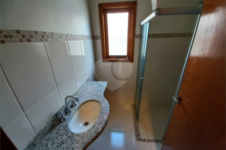 Casa Térrea no Condomínio Damha I,