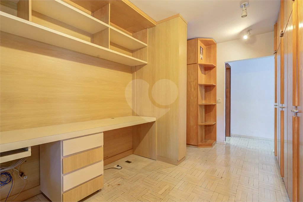 Sobrado à venda ou para alugar com 4 quartos, sendo 1 suíte, em Chácara Monte Alegre, São Paulo, SP