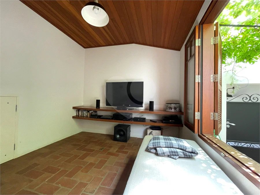CASA CONDOMINIO DAMHA II