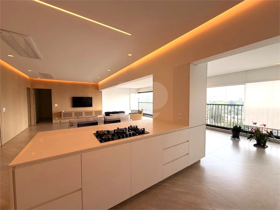 Apartamento para alugar com 2 suítes em Alto da Boa Vista, São Paulo, SP