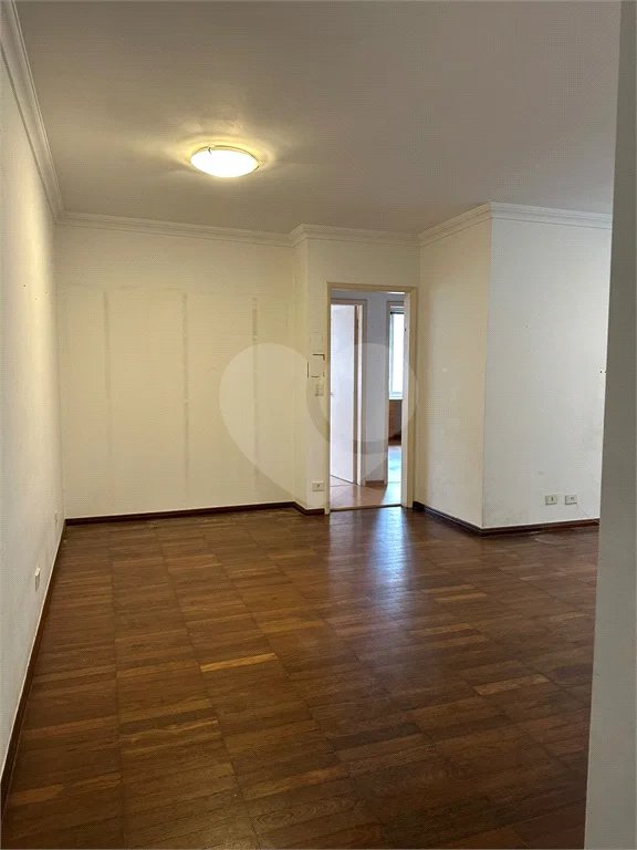 Amplo e Clássico: Apartamento de 90 m² em Higienópolis!