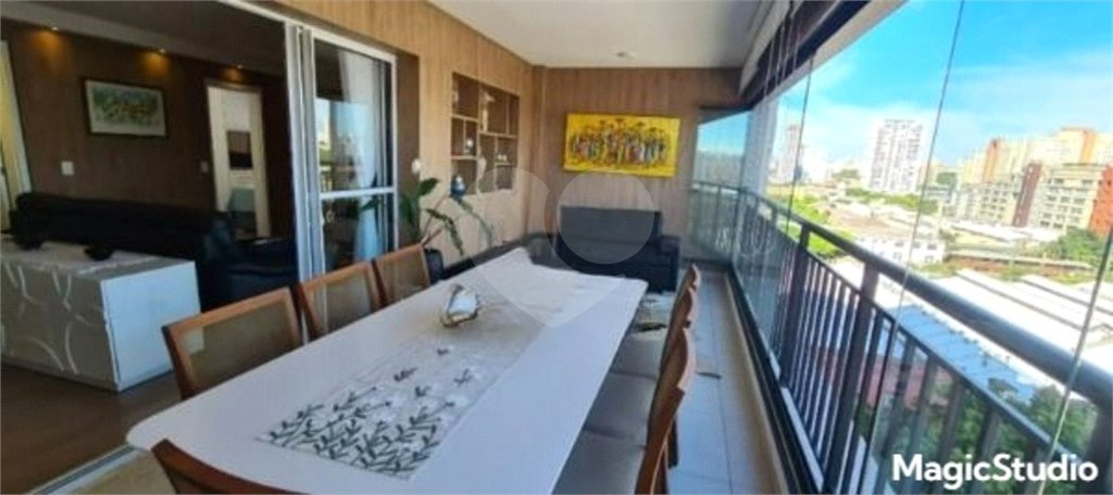 Apartamento com 105m² , 2 dormitórios , sendo 2 suítes , 2 vagas , à venda no Brás.