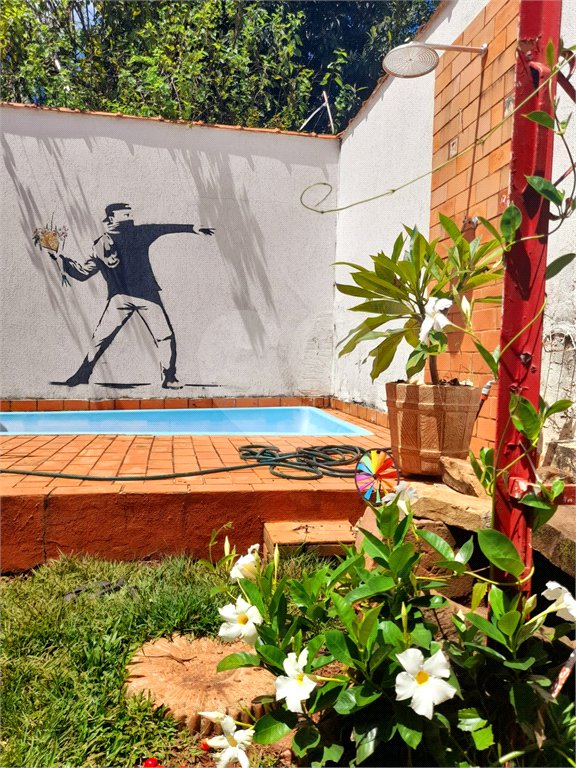 Casa com 4 dormitórios sendo 1 suíte a venda no bairro Samambaia