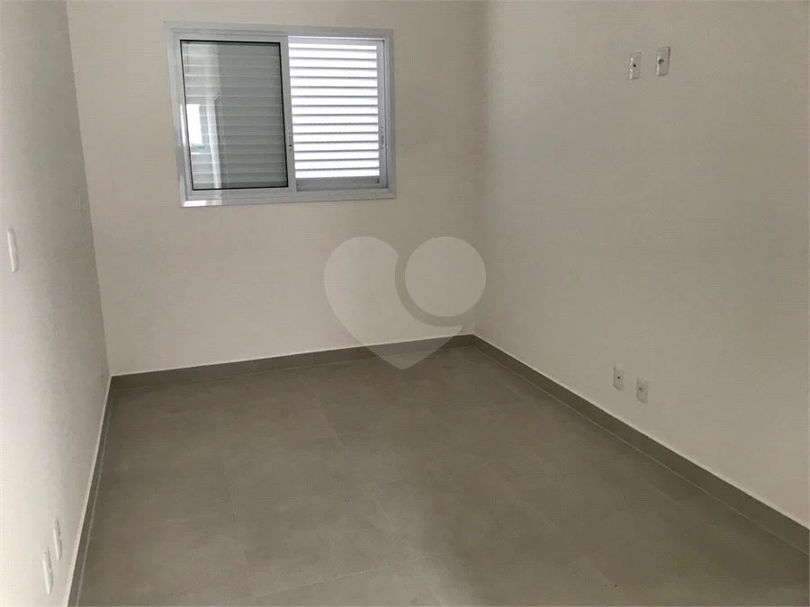 APARTAMENTO 02 DORMITÓRIOS COLADO NA USP