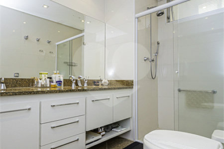 Apartamento á venda em Higienópolis com 212m² 3 dormitórios 1 suíte 2 vagas
