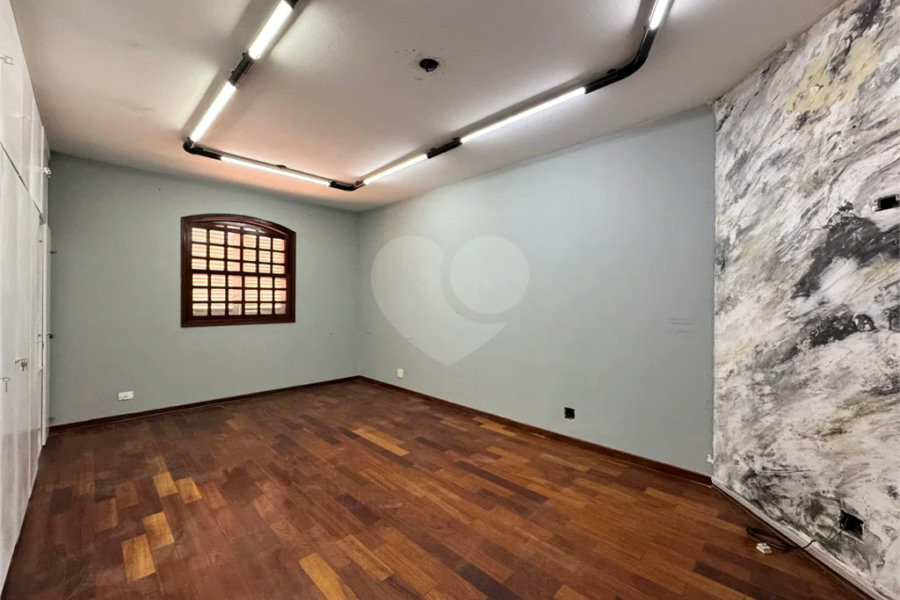 Sobrado Residencial e Comercial em Área Nobre de Piracicaba, para venda e locação.