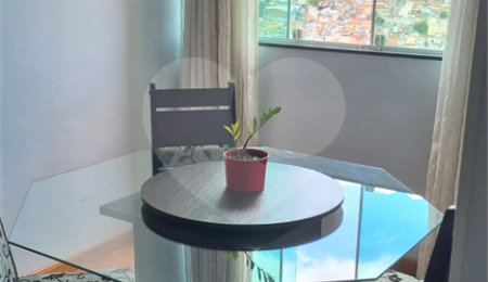 Excelente apartamento mobiliado de 62 m² na Vila das Mercês
