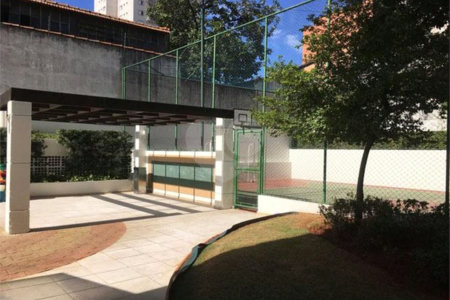 Apartamento Condominio Clube em Pinheiros com 90 m² Útil com 3 dormitórios sendo 1 suíte com 1 Vagas