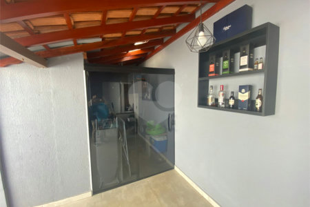 Casa térrea para venda no Condomínio fechado Moradas