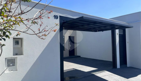 Casa à venda com 2 quartos, sendo 1 suíte,  no condomínio Parque dos Flamboyants, São Carlos - SP