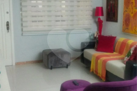 Linda Casa Sobrado a venda no Alto da Mooca com excelente acabamento, semi mobiliada com 2 suítes