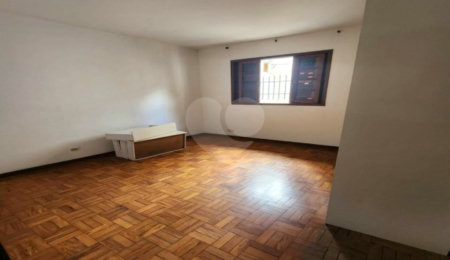 Casa espaçosa, ótima para se viver com qualidade