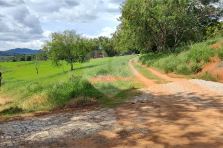 GLEBAS RURAIS EM PIRACAIA A PARTIR 20.000 M², EXCELENTE PARA CHÁCARAS E FAZENDINHAS