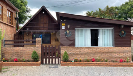 Casa à venda com 4 quartos no condomínio Taba Camping, Atibaia - SP
