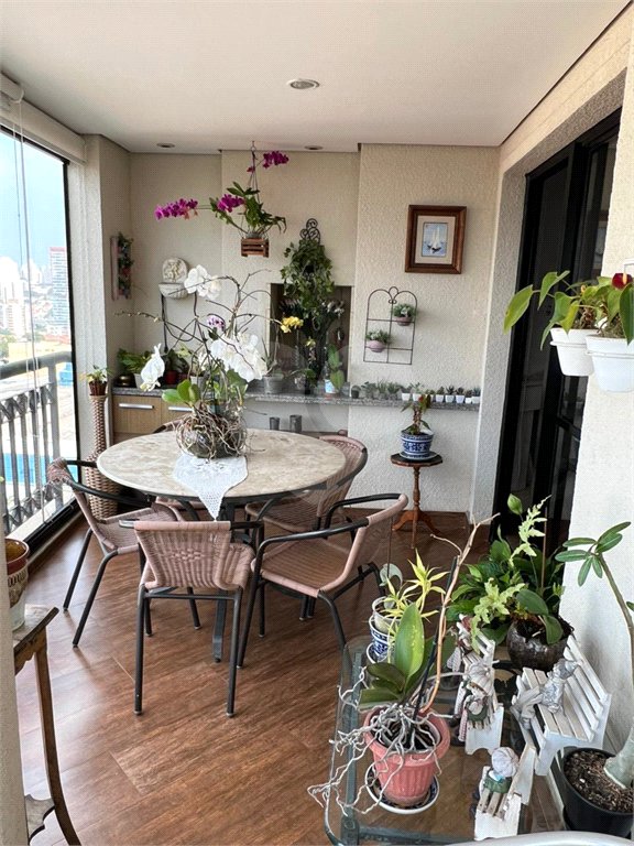 Apartamento à venda com 2 suítes em Campo Belo, São Paulo, SP