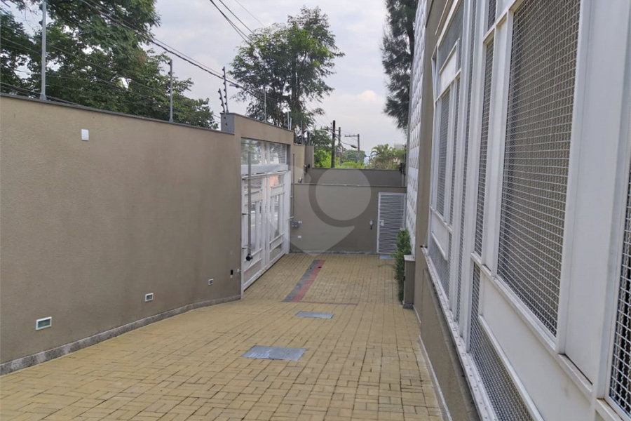 Casa, 4 quartos, 4 suítes, 6 vagas, à venda, no Barro Branco, em São Paulo.