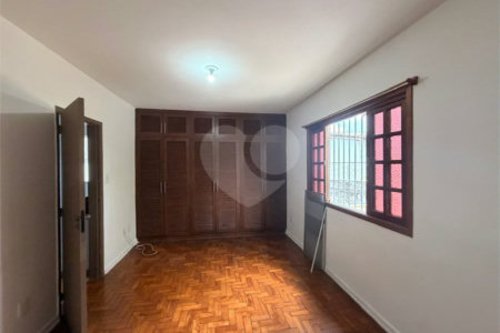 Sobrado à venda no Alto da Boa Vista com Versatilidade e excelente localização